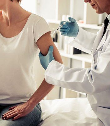 Vaksina kundër meningokokut B mund të reduktojë rastet e gonorresë